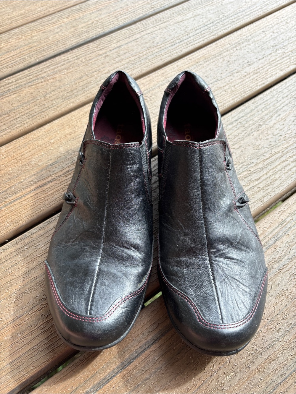 Taos Bungie Jump Women 10 Comfort Casual Black Textured Leather Slip On Shoes - Picture 2 of 7